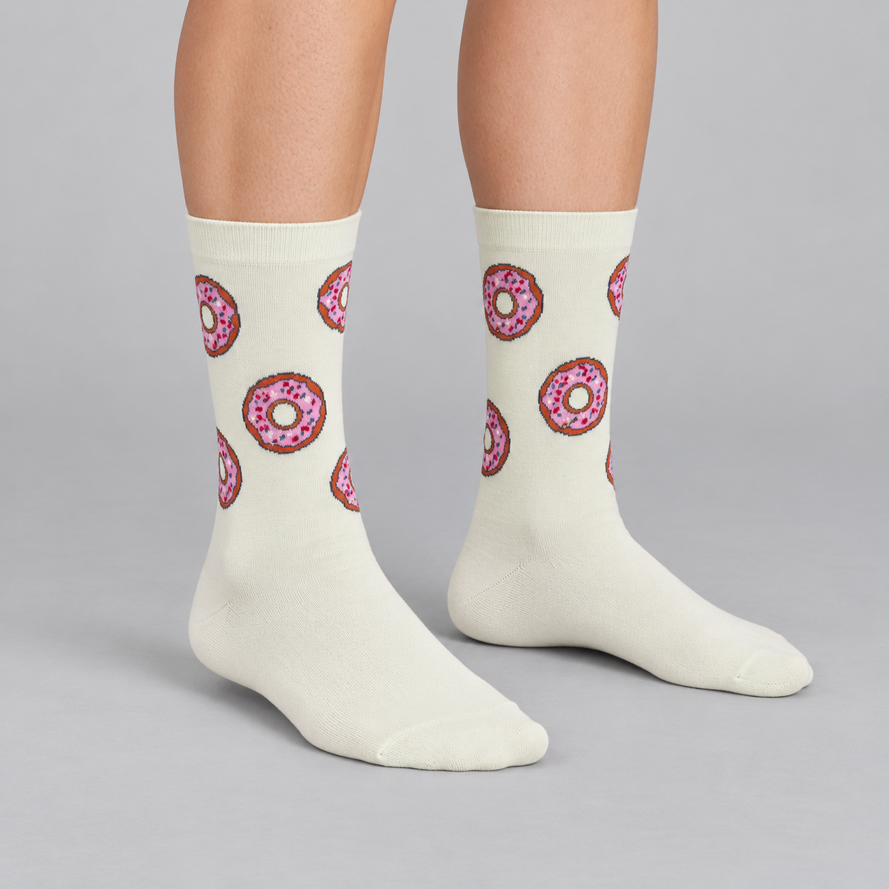 NY05 women's snack pattern crew socks worn