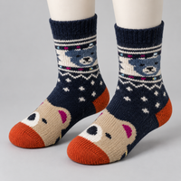 QW04 children's thermal teddy bear socks worn